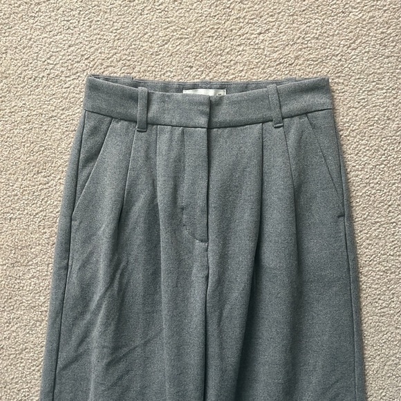 Abercrombie & Fitch Tailored Wide Leg Pant - Picture 2 of 5